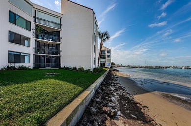 One or more photo(s) has been virtually staged. Enjoy on Isla Del Sol Yacht and Country Club in Florida - for sale on GolfHomes.com, golf home, golf lot