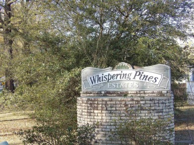 Great home. 3 bedrooms/2 bathrooms.  All new flooring and fresh on Arrowhead Country Club in South Carolina - for sale on GolfHomes.com, golf home, golf lot