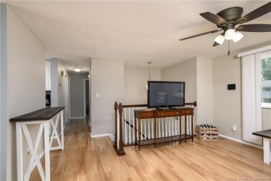 LOCATION - FANTASTIC 3 bed, 2 bath Bi-Level with  1600 sq ft on Jeffersonville Elks Golf Club in Indiana - for sale on GolfHomes.com, golf home, golf lot