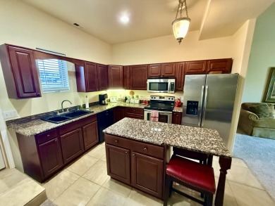 Enjoy beautiful, low-maintenance living in this updated 914 sq on Smoky Hill Country Club in Kansas - for sale on GolfHomes.com, golf home, golf lot