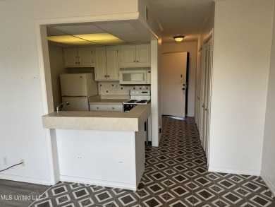 1st level Lanai Condo priced to sell! Beautiful view of the golf on Diamondhead Country Club in Mississippi - for sale on GolfHomes.com, golf home, golf lot