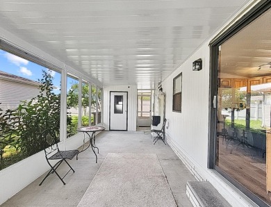 Adorable one bedroom, open kitchen to living Room, Manufactured on Pennbrooke Fairways in Florida - for sale on GolfHomes.com, golf home, golf lot