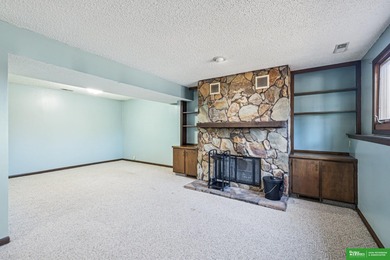 Libby Headid, M: , libby,   - Excellent opportunity to live in on Valley View Golf Course in Nebraska - for sale on GolfHomes.com, golf home, golf lot