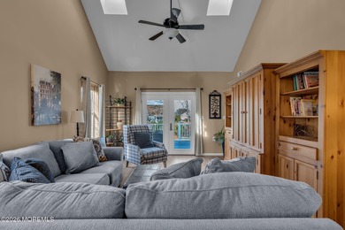 Don't miss this beautifully maintained 3-bedroom, 3-bath Tivoli on Renaissance Country Club in New Jersey - for sale on GolfHomes.com, golf home, golf lot