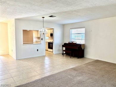 Charming villa in the heart of vibrant and friendly Whiskey on Whiskey Creek Country Club in Florida - for sale on GolfHomes.com, golf home, golf lot