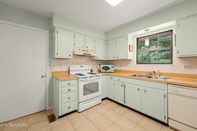 This cozy 3 bedroom/2 bath home features vinyl siding, fenced on Druid Hills Golf Club in Tennessee - for sale on GolfHomes.com, golf home, golf lot