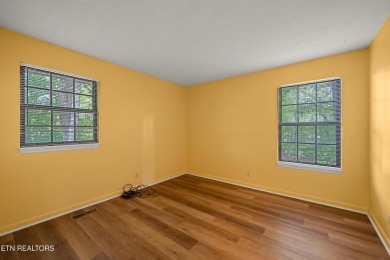 This cozy 3 bedroom/2 bath home features vinyl siding, fenced on Druid Hills Golf Club in Tennessee - for sale on GolfHomes.com, golf home, golf lot