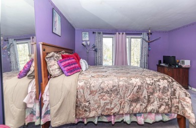 Charming 3-Bedroom Home in Amenity-Filled Pocono Farms Country on Pocono Farms Country Club in Pennsylvania - for sale on GolfHomes.com, golf home, golf lot