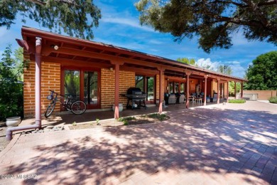 REDUCED! Seller will accept/counter offers between $800k-$825k on Forty Niner Golf and Country Club in Arizona - for sale on GolfHomes.com, golf home, golf lot