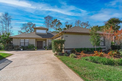 Immaculate & updated 2BR 2BA home on cul-de-sac in Wedgewood on Spruce Creek Golf Club in Florida - for sale on GolfHomes.com, golf home, golf lot