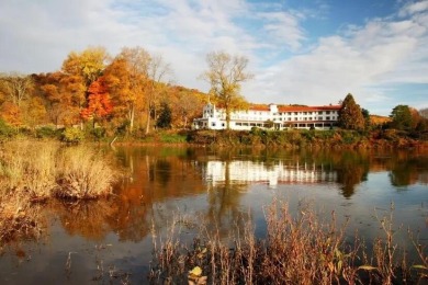 DON'T MISS YOUR CHANCE to own this 2BD/2BA Condo in the on Shawnee Inn and Golf Resort in Pennsylvania - for sale on GolfHomes.com, golf home, golf lot
