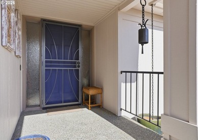 One of the Best Custom Floor Plans in Fairway Village. This on Fairway Village Golf and Country Club in Washington - for sale on GolfHomes.com, golf home, golf lot