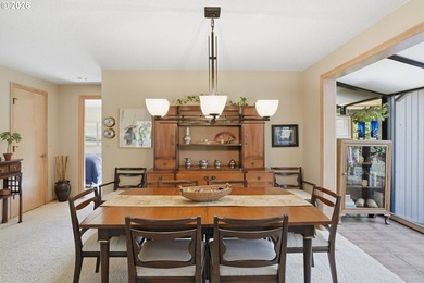 One of the Best Custom Floor Plans in Fairway Village. This on Fairway Village Golf and Country Club in Washington - for sale on GolfHomes.com, golf home, golf lot