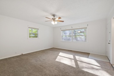 New listing, priced to sell! This recently remodeled, 3-bedroom on DeSoto Golf Course in Arkansas - for sale on GolfHomes.com, golf home, golf lot