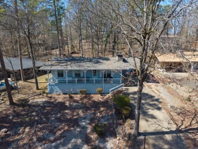 New listing, priced to sell! This recently remodeled, 3-bedroom on DeSoto Golf Course in Arkansas - for sale on GolfHomes.com, golf home, golf lot
