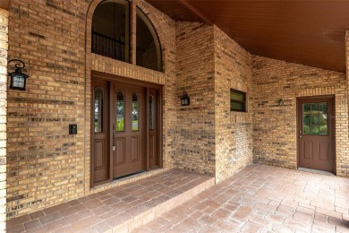 Exceptional Renovated Home in Silver Oaks - Zephyrhills

This is on Silverado Golf and Country Club in Florida - for sale on GolfHomes.com, golf home, golf lot