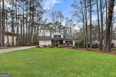 A PERFECT 10, MAGAZINE WORTHY DESIGNER FEATURES!!! LUXURIOUS on Country Club of Roswell in Georgia - for sale on GolfHomes.com, golf home, golf lot