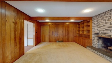 Location, location, location!! Spacious 4 bedroom, 3.5 bath two on Lake Shore Country Club in Pennsylvania - for sale on GolfHomes.com, golf home, golf lot