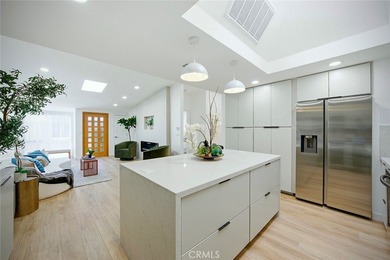 LUXURY LIVING IN LEISURE WORLD SEAL BEACH!
This exceptional on Leisure World Seal Beach Golf Course in California - for sale on GolfHomes.com, golf home, golf lot