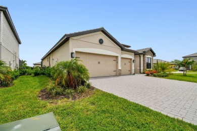 Stunning 2024 Summerville Model | 3 Bed + Den | 3 Bath | 3-Car on Lakewood National Golf Club in Florida - for sale on GolfHomes.com, golf home, golf lot