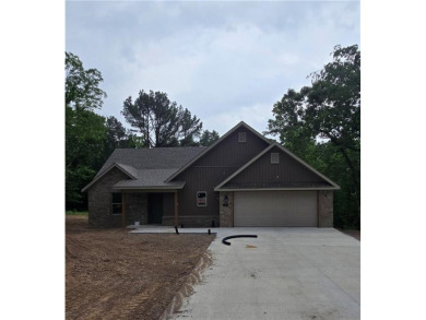 New construction home located in the heart of Bella Vista! This on Bella Vista Country Club - Scottsdale in Arkansas - for sale on GolfHomes.com, golf home, golf lot