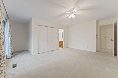 Welcome to 33 Thunderbird Circle in desirable Doral Woods! This on Pinehurst Resort and Country Club in North Carolina - for sale on GolfHomes.com, golf home, golf lot