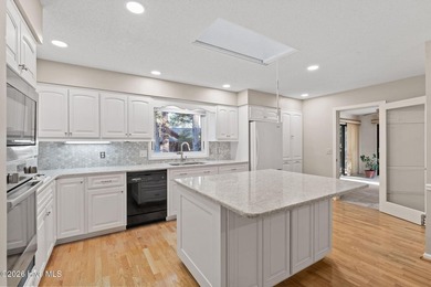 Welcome to 33 Thunderbird Circle in desirable Doral Woods! This on Pinehurst Resort and Country Club in North Carolina - for sale on GolfHomes.com, golf home, golf lot