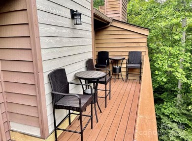 Beautifully updated 2 bedroom, 2 bath Quail Cove Townhome with on Rumbling Bald Resort on Lake Lure in North Carolina - for sale on GolfHomes.com, golf home, golf lot