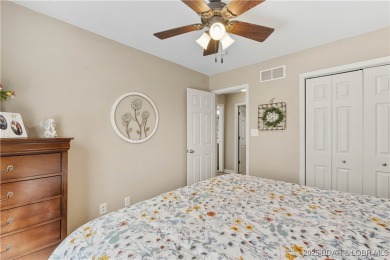 Move-In Ready Kay's Point Home in Four Seasons! Enjoy main-level on Seasons Ridge At Four Seasons in Missouri - for sale on GolfHomes.com, golf home, golf lot