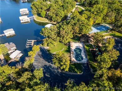 Move-In Ready Kay's Point Home in Four Seasons! Enjoy main-level on Seasons Ridge At Four Seasons in Missouri - for sale on GolfHomes.com, golf home, golf lot