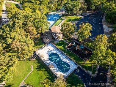 Move-In Ready Kay's Point Home in Four Seasons! Enjoy main-level on Seasons Ridge At Four Seasons in Missouri - for sale on GolfHomes.com, golf home, golf lot