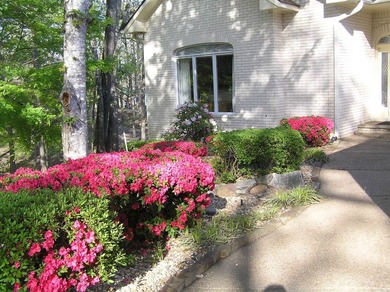 Stunning WATERFRONT on 380 acre Lake Coronado! 3 Bed/2.5 Bath on Coronado Golf Course in Arkansas - for sale on GolfHomes.com, golf home, golf lot