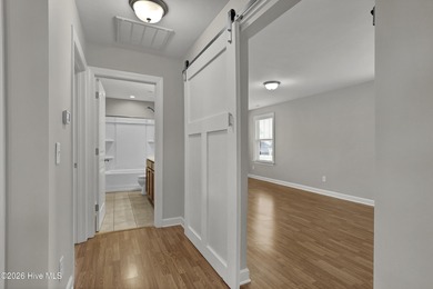 Welcome to this lovely, very well maintained and freshly painted on Olde Point Golf and Country Club in North Carolina - for sale on GolfHomes.com, golf home, golf lot