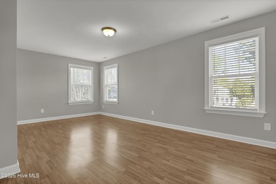 Welcome to this lovely, very well maintained and freshly painted on Olde Point Golf and Country Club in North Carolina - for sale on GolfHomes.com, golf home, golf lot