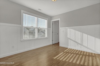 Welcome to this lovely, very well maintained and freshly painted on Olde Point Golf and Country Club in North Carolina - for sale on GolfHomes.com, golf home, golf lot