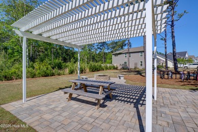 Welcome to this lovely, very well maintained and freshly painted on Olde Point Golf and Country Club in North Carolina - for sale on GolfHomes.com, golf home, golf lot