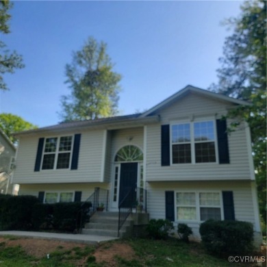 WELCOME HOME!  THIS HOME OFFERS MORE THAN IT APPEARS.  FULLY on Pendleton Golf Club in Virginia - for sale on GolfHomes.com, golf home, golf lot