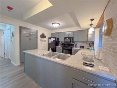 Welcome to your dream condo at Lake of the Ozarks! Its ready to on The Oaks Golf Course in Missouri - for sale on GolfHomes.com, golf home, golf lot