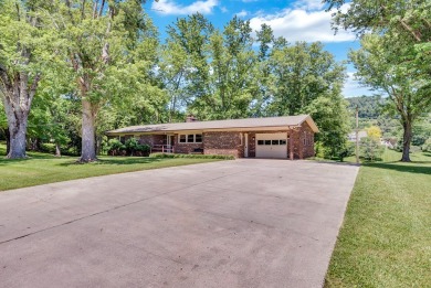 This well-maintained, all-brick ranch-style home boasts 2902sf on Hidden Valley Golf and Country Club in Tennessee - for sale on GolfHomes.com, golf home, golf lot