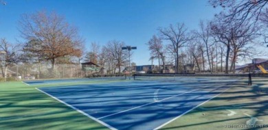 Welcome to your dream condo at Lake of the Ozarks! Its ready to on The Oaks Golf Course in Missouri - for sale on GolfHomes.com, golf home, golf lot