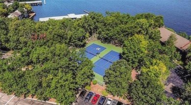 Welcome to your dream condo at Lake of the Ozarks! Its ready to on The Oaks Golf Course in Missouri - for sale on GolfHomes.com, golf home, golf lot