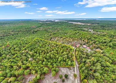 This 4.417 acre tract is only minutes from Lake Sam Rayburn on Rayburn Country Club in Texas - for sale on GolfHomes.com, golf home, golf lot
