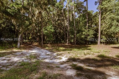 1 High Hope Way presents a rare opportunity to build your on May River Golf Club in South Carolina - for sale on GolfHomes.com, golf home, golf lot