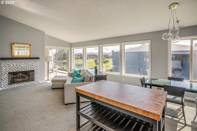 Golf Course View & Frontage! This attractive 2 bedroom/2 bath on  in Oregon - for sale on GolfHomes.com, golf home, golf lot