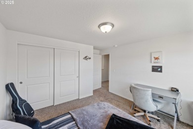 Located in Ocean Terrace, one of Bandon's newer home on Old Bandon Golf Links in Oregon - for sale on GolfHomes.com, golf home, golf lot