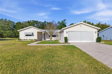 Welcome home to this Holly model 3-bedroom, 2-bath residence in on The Links of Spruce Creek in Florida - for sale on GolfHomes.com, golf home, golf lot