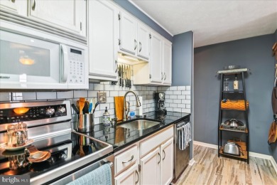 **PLEASE CLICK ON VIRTUAL TOUR ICON FOR INTERACTIVE FLOOR PLAN on Bay Hills Golf Club in Maryland - for sale on GolfHomes.com, golf home, golf lot