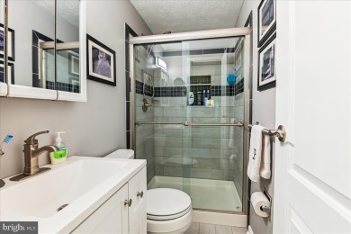 **PLEASE CLICK ON VIRTUAL TOUR ICON FOR INTERACTIVE FLOOR PLAN on Bay Hills Golf Club in Maryland - for sale on GolfHomes.com, golf home, golf lot
