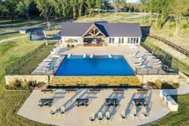 Prime lot in Cedar Creek Landing! Discover the perfect spot to on Cedar Creek Country Club in Texas - for sale on GolfHomes.com, golf home, golf lot