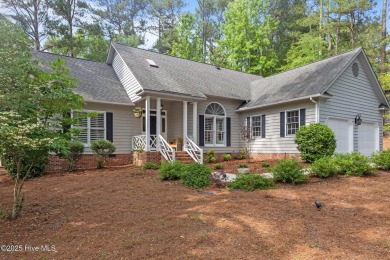 CHARMING SINGLE-LEVEL COTTAGE NEAR THE HEART OF PINEHURST!

 on Pinehurst Resort and Country Club in North Carolina - for sale on GolfHomes.com, golf home, golf lot